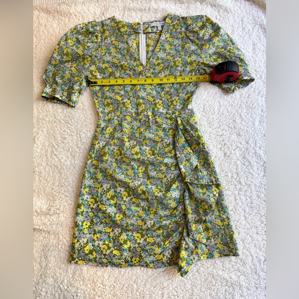 Urban Revivo Petra Yellow Retro Floral Wrap Puff Sleeve Mini Dress - Picture 6 of 6